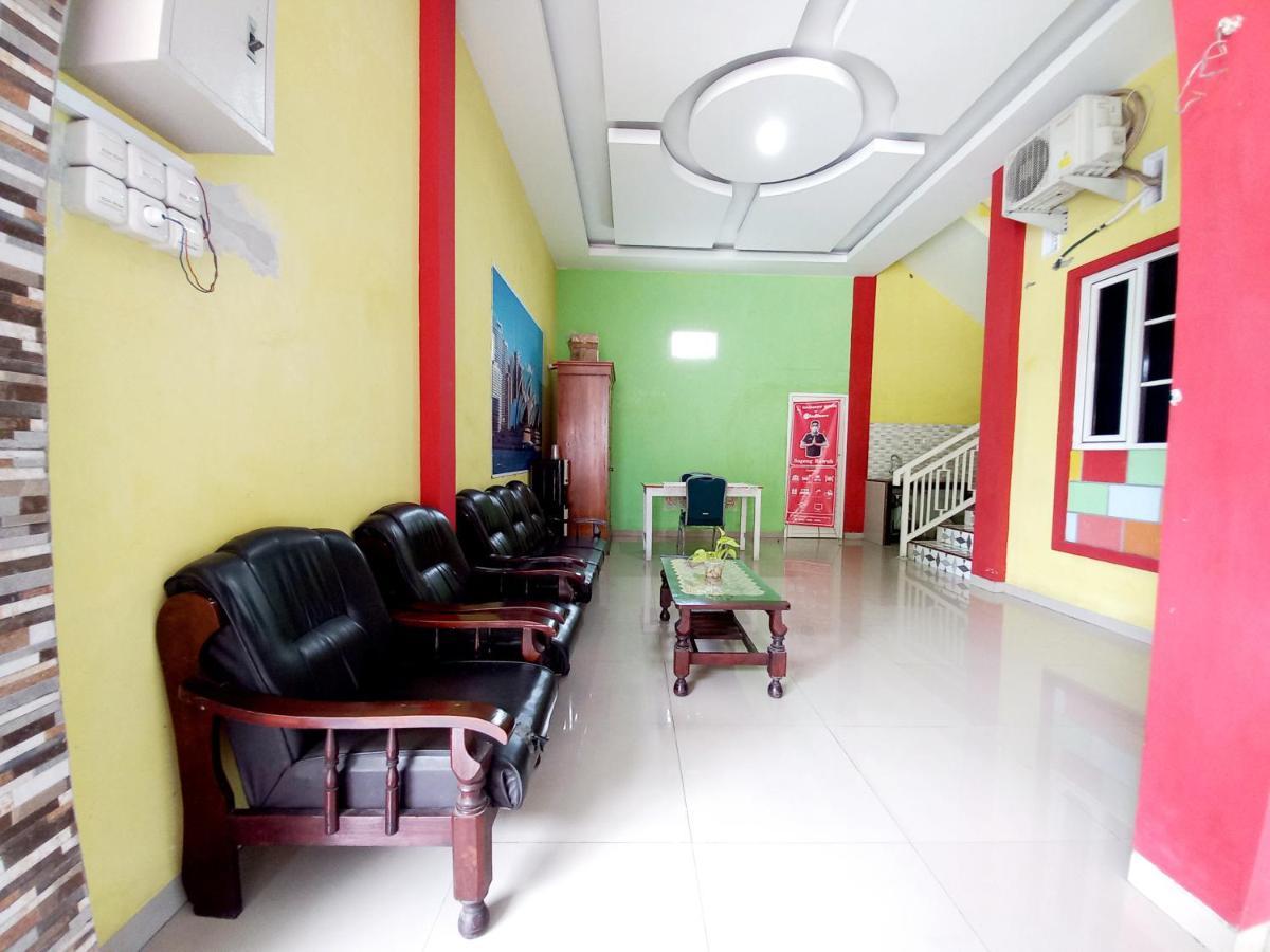 Harmony House Syariah Near Alun Alun Pati Mitra Reddoorz 호텔 외부 사진