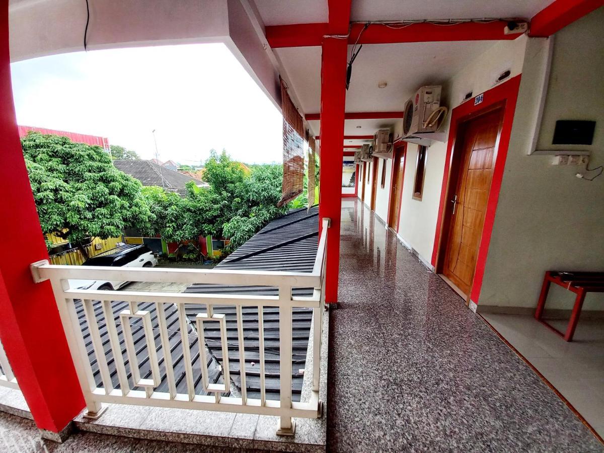 Harmony House Syariah Near Alun Alun Pati Mitra Reddoorz 호텔 외부 사진